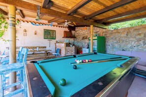 Outdoor dining - Apartments Zeljko (Rab)