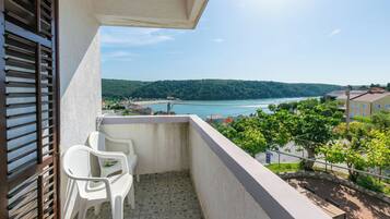 Apartment (A3) | Balcony