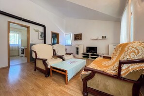 Apartment (A1) | Ruang tamu
