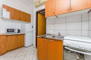 Apartment (A2) | Private kitchen - Apartments Zdenko (Vir)