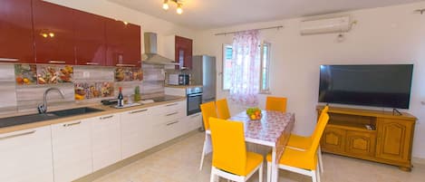 Apartment (A2) | Private kitchen