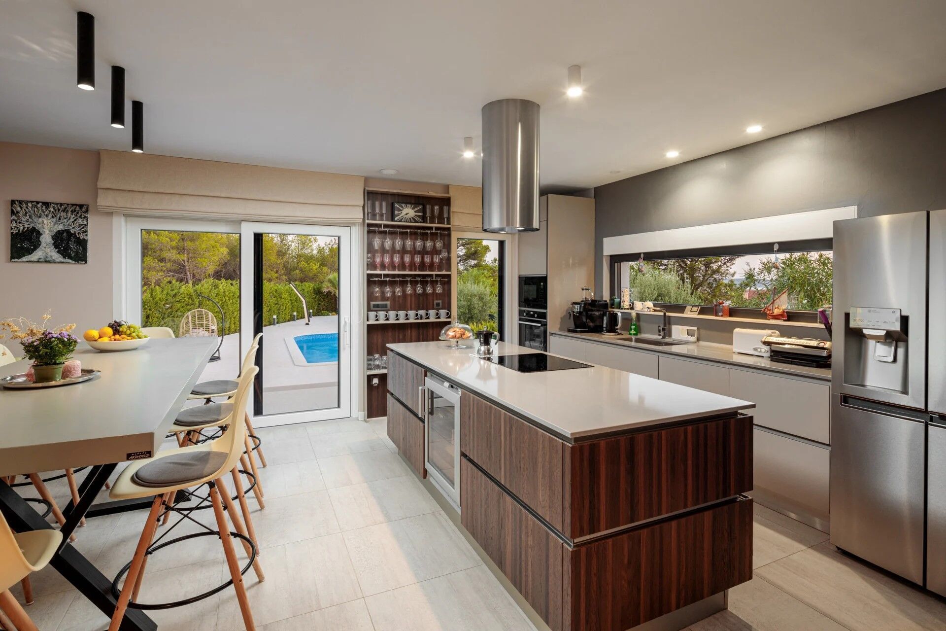 Villa | Eigene Küche | Kühlschrank, Mikrowelle, Ofen, Herdplatte