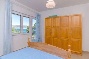 Iron/ironing board, free WiFi - Apartment Mare (Trogir)