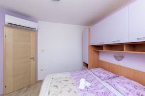 Apartment (A2) | Free WiFi - Apartments Mario (Lopar)
