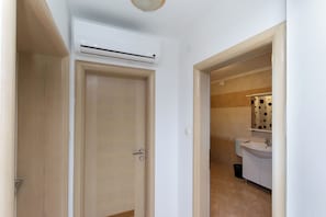 Apartment (A1) | Interior - Apartments Mario (Lopar)