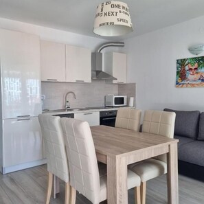 Apartment (A1) | Private kitchen - Apartments Valentina (Crikvenica)