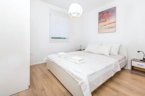 Apartment (A1) | Iron/ironing board, free WiFi - Apartments Tonka (Primosten)