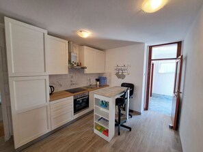 Apartment (A1) | Private kitchen | Fridge, microwave, oven, stovetop - Apartments Mile (Split)