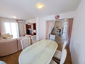 Apartment (A1) | Speisen