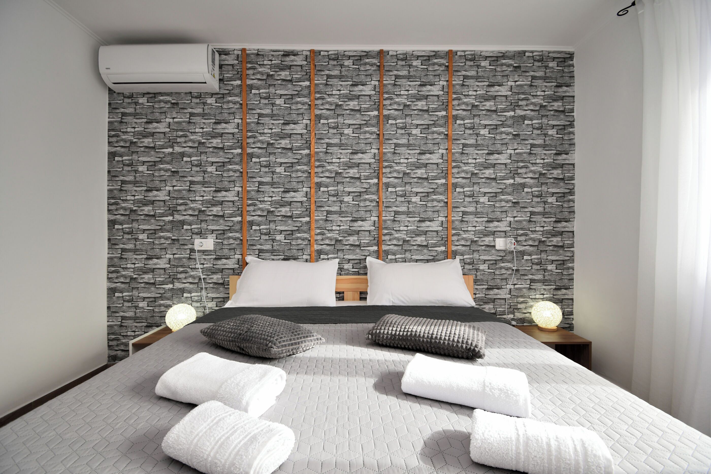 Tabla de planchar con plancha y wifi gratis 