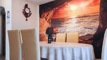 Apartment (A1) | Speisen
