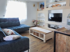 Apartment (A1) | Ruang tamu