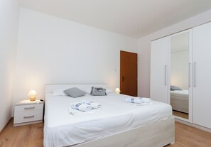 Apartment (A1)