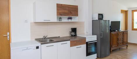 House | Private kitchen | Espresso maker, fridge, microwave, oven