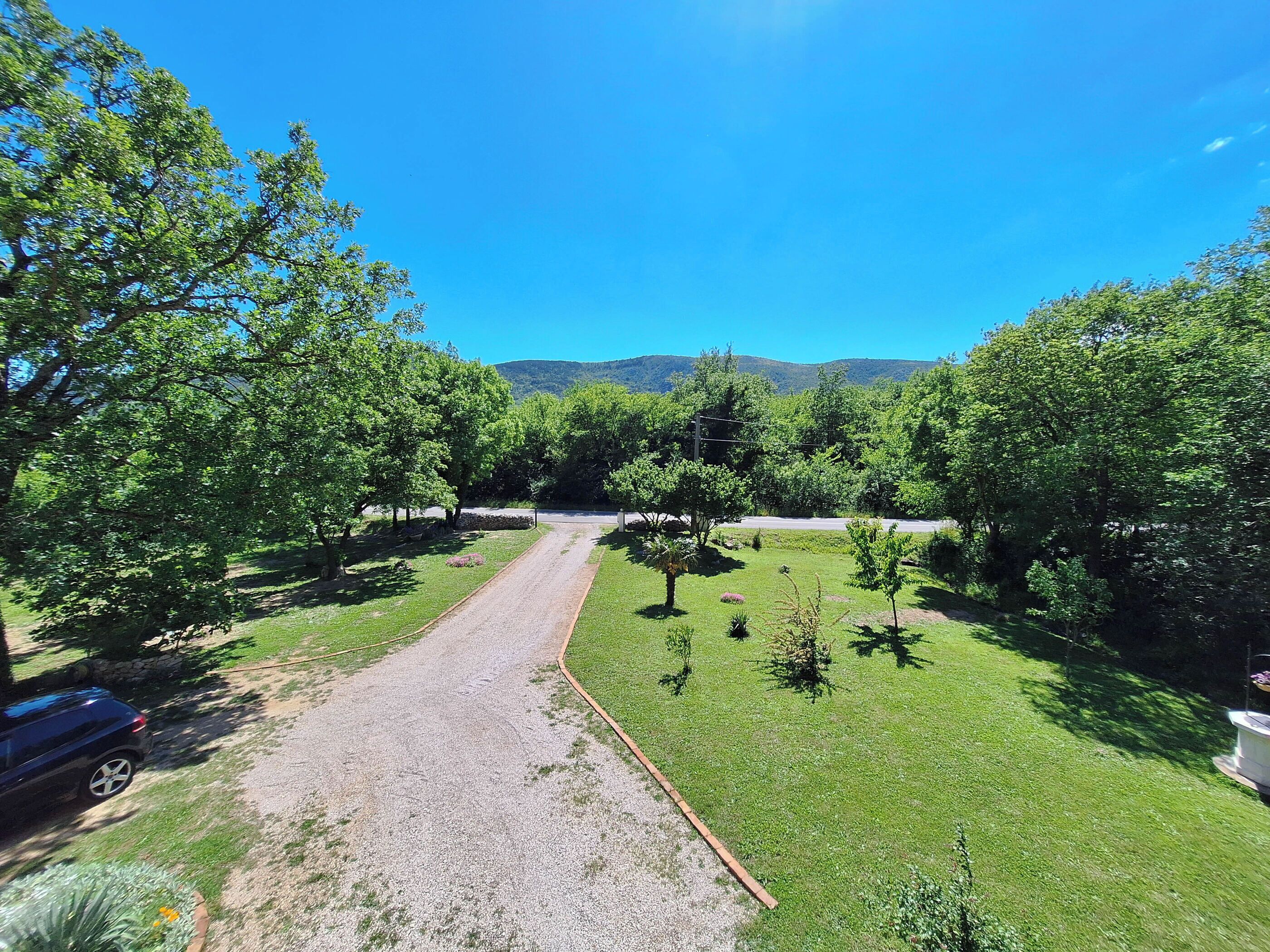 إطلالة على الحديقة