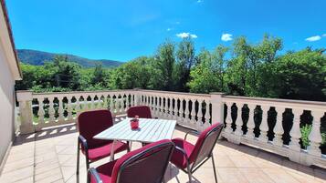 Apartment (A1) | Balcony