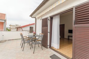 Apartment (A1) | Terrace/patio - Apartments Rusan (Vodice)