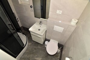 Apartment (A2) | Bathroom - Apartments Good (Makarska)
