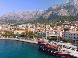 City view from property - Apartments Good (Makarska)