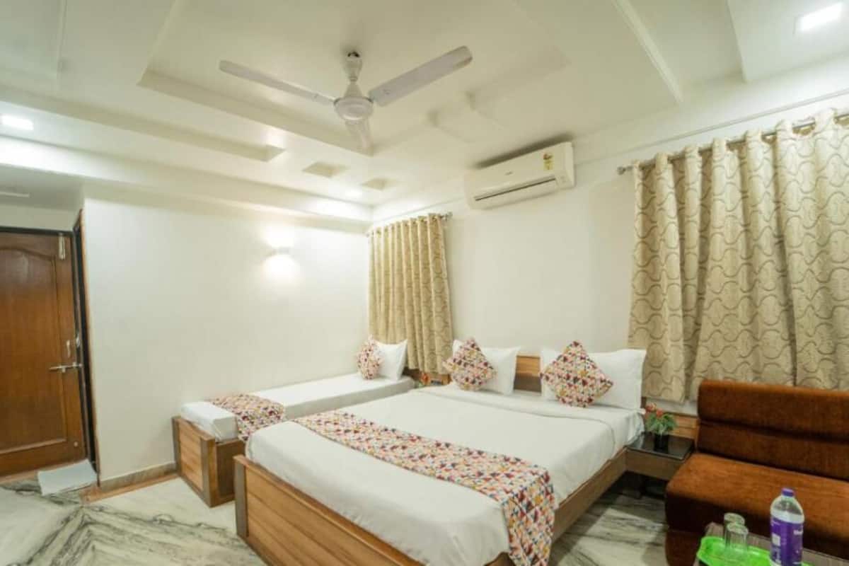 Deluxe Double Room, Balcony, City View | Free WiFi