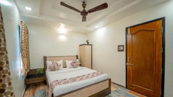 Deluxe Double Room, City View | Free WiFi
