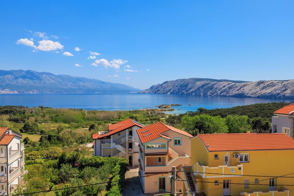Apartment (A3) | Water view
