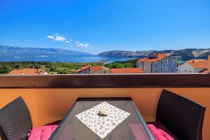 Apartamento (A3) | Vista para a água