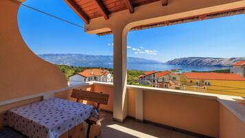 Apartment (A1) | Water view