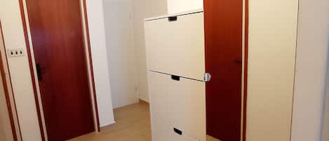 Apartment (A2) | Hallway