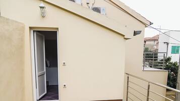 House | Terrace/patio