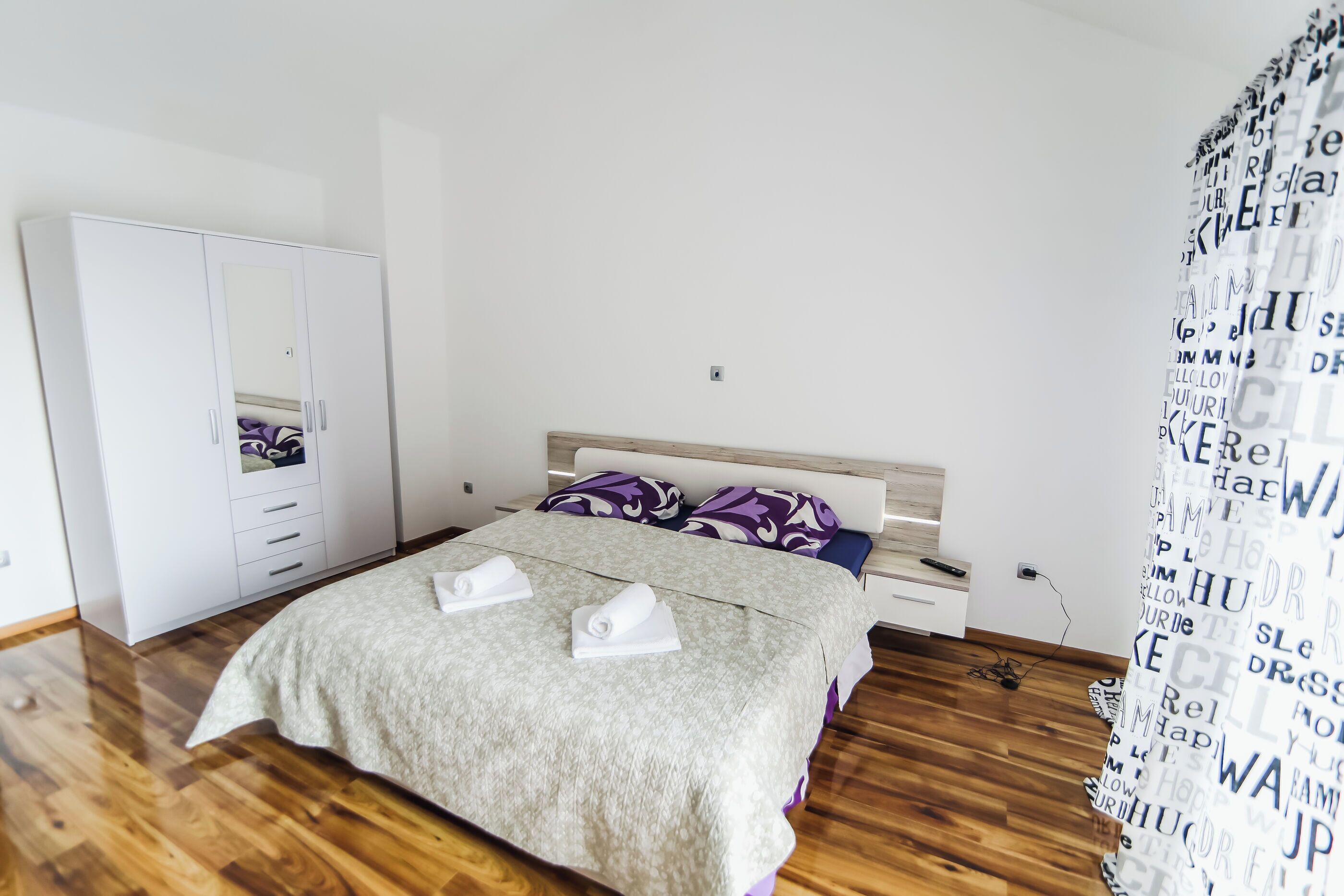 House | Iron/ironing board, free WiFi