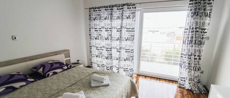 مكواة/لوح كي وواي فاي مجانًا