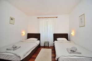 House | In-room safe, iron/ironing board, free WiFi - House Iva i Ella (Opatija)