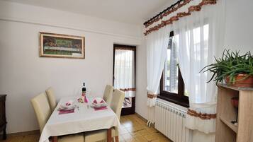Appartement (A1) | Restauration