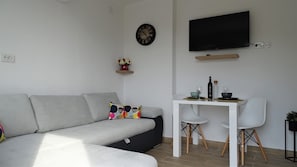 Studio (A1) | Living room - Apartment Zrinka (Vis)