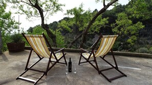 Studio (A1) | Terrace/patio - Apartment Zrinka (Vis)