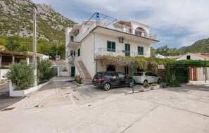 Building design - Apartment Green Peace (Brela)