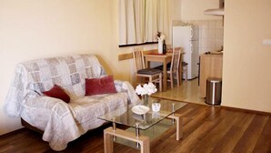 Studio (A1) | Living area - Apartment Ana (Sibenik)