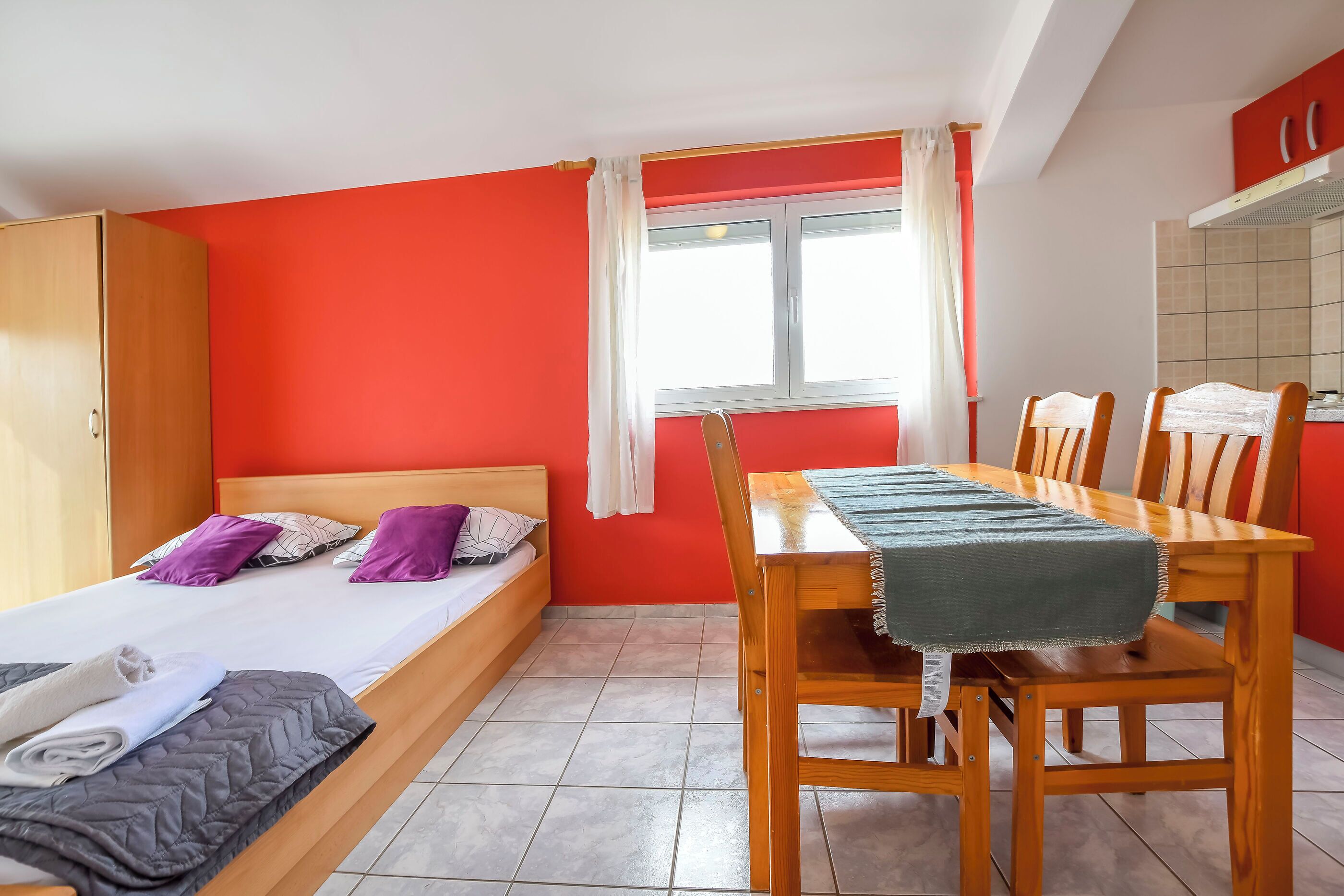 Apartment (A8) | Dining