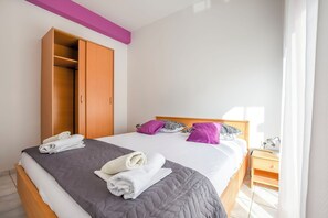 Free WiFi - Apartments Rucmarin (Pakostane)