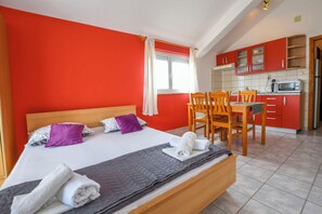Apartment (A8) | Interior - Apartments Rucmarin (Pakostane)