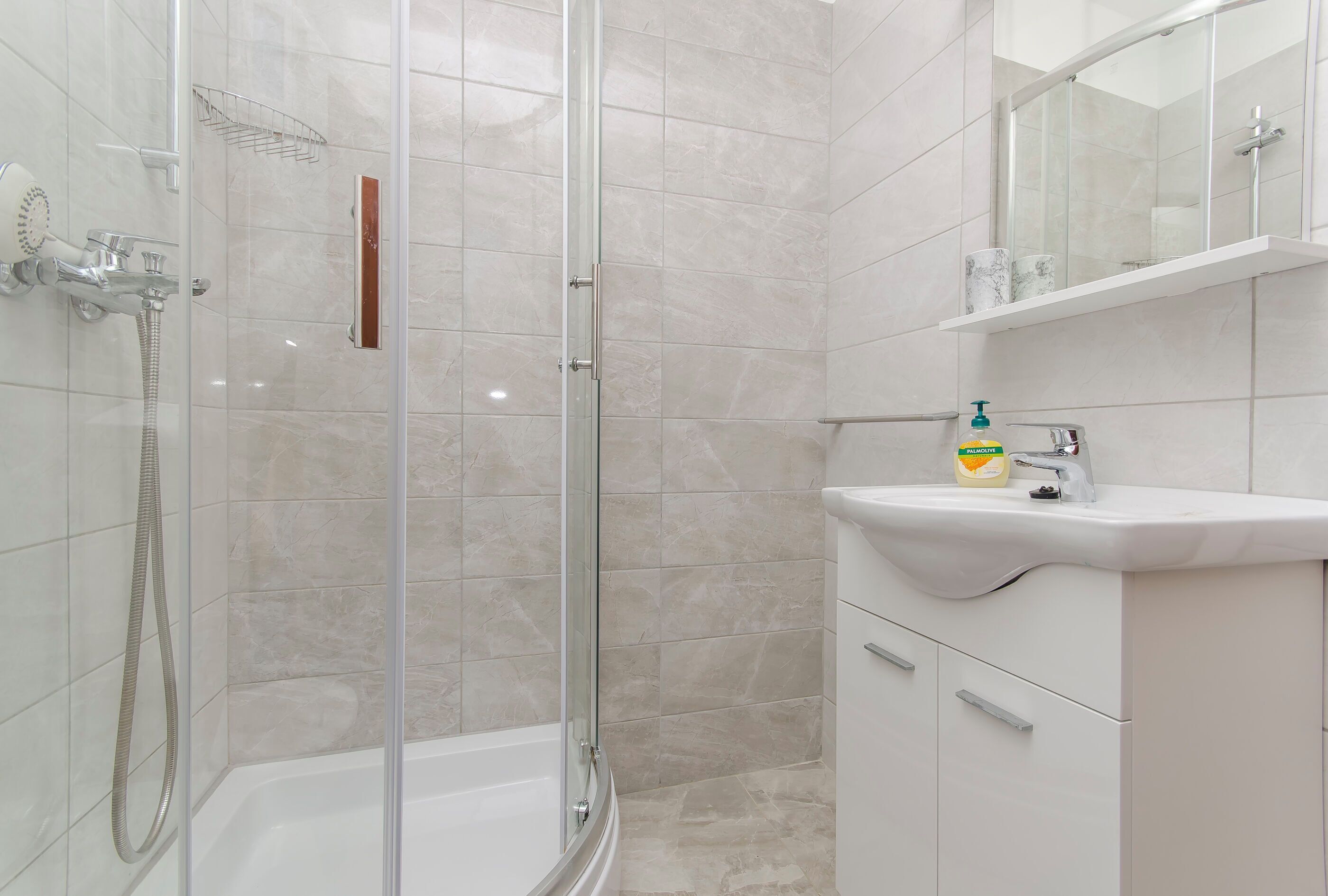 Apartment (A1) | Bathroom | Shower