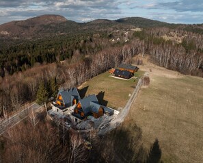 Kiến trúc tòa nhà