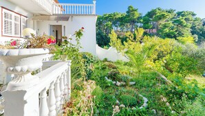 Courtyard - Rooms Mladen P (Rab)