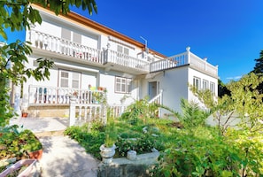 Building design - Rooms Mladen P (Rab)