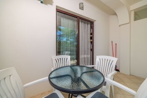 Apartment (A2) | Balcony - Apartments Bono (Karlobag)