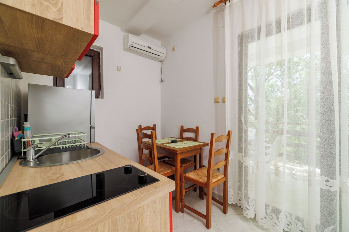 Apartment (A1) | Dapur peribadi | Pembancuh kopi espreso, peti sejuk, ketuhar gelombang mikro, dapur 