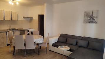 Apartment (A1) | Living room