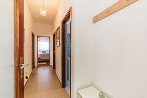 Apartamento (A1) | Pasillo