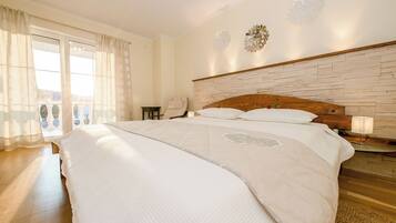 Apartment (A1) | In-room safe, iron/ironing board, free WiFi